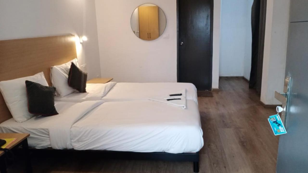 Hotel Amrita Madras Buitenkant foto