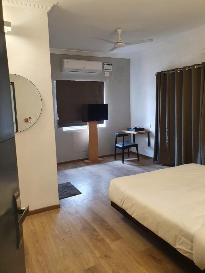 Hotel Amrita Madras Buitenkant foto